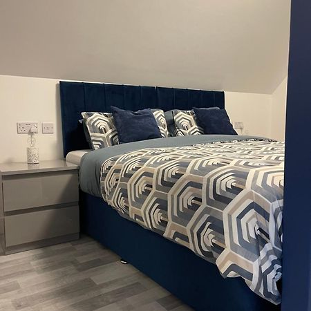 Lochside Loft - Self Catering Apartment For 2 In A Great Location For Inverness Airport And Both Cabot Highlands & Nairn Golf Courses Bagian luar foto