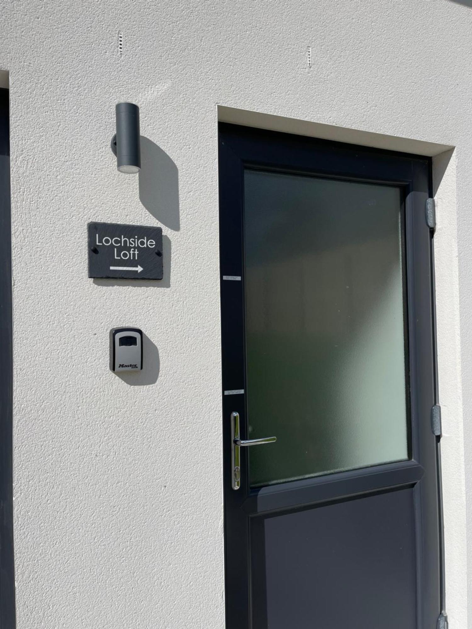 Lochside Loft - Self Catering Apartment For 2 In A Great Location For Inverness Airport And Both Cabot Highlands & Nairn Golf Courses Bagian luar foto